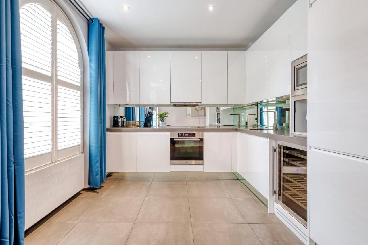 Modernized South Kensington Apartments Лондон Экстерьер фото